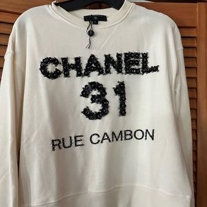 Chanel sweatshirt